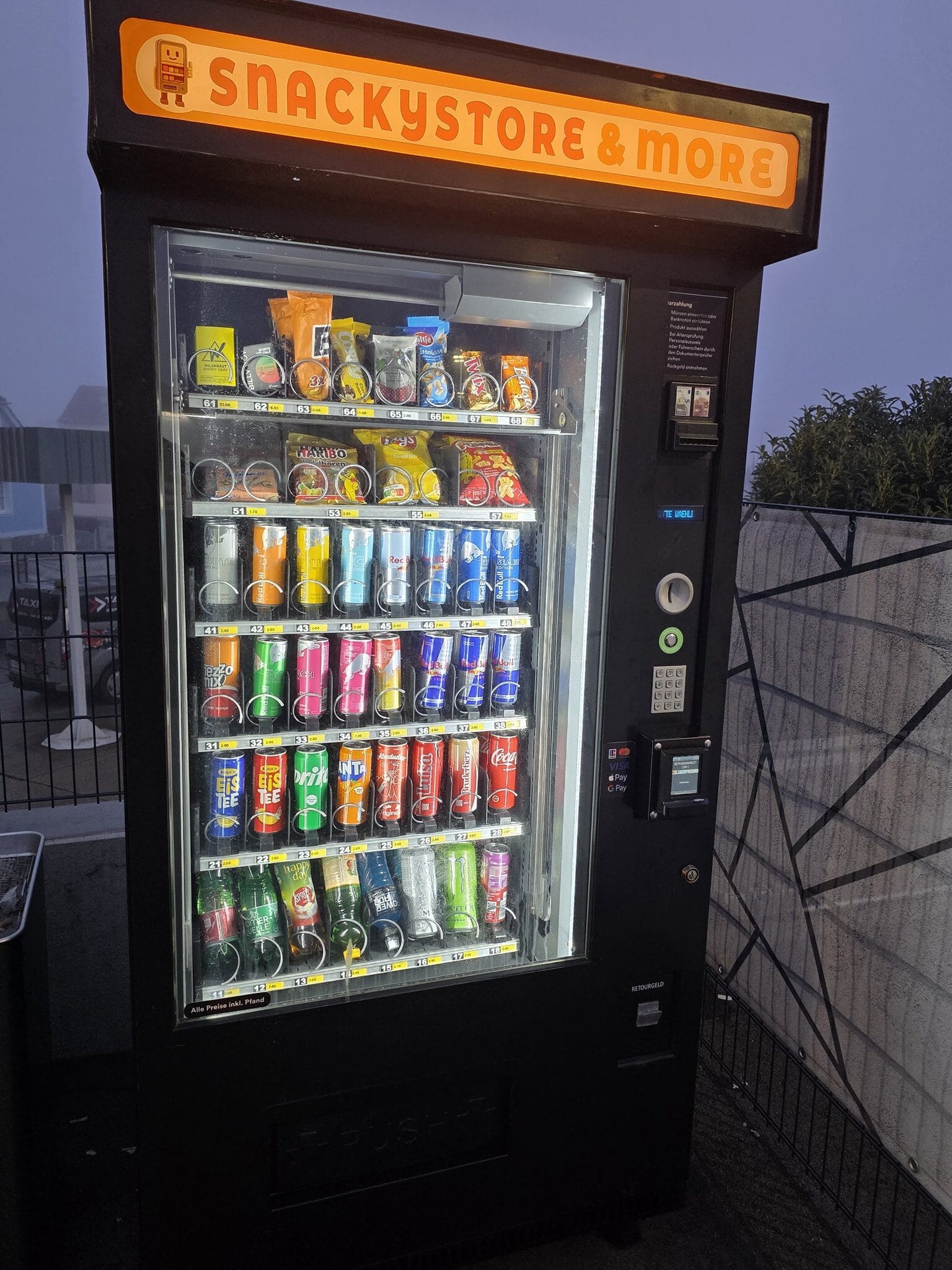 SnackyStore Automat in Horn